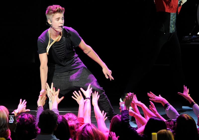justin-bieber-photoshoot-april-2013