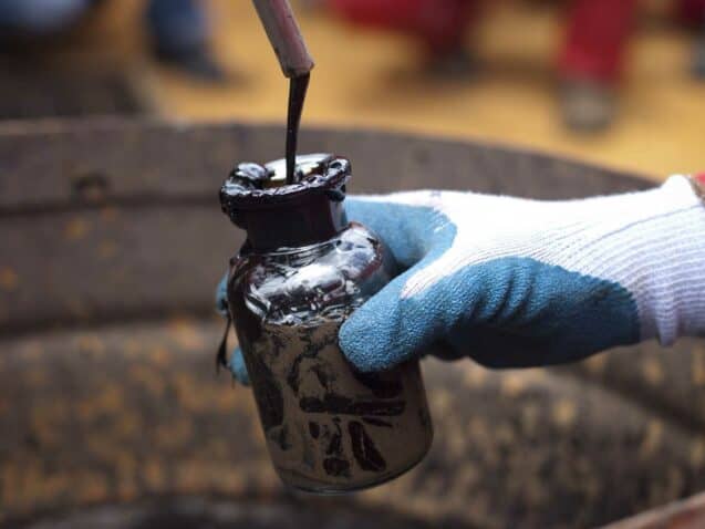 us-crude-oil-production-hits-record-levels-in-2019-daily-energy-insider