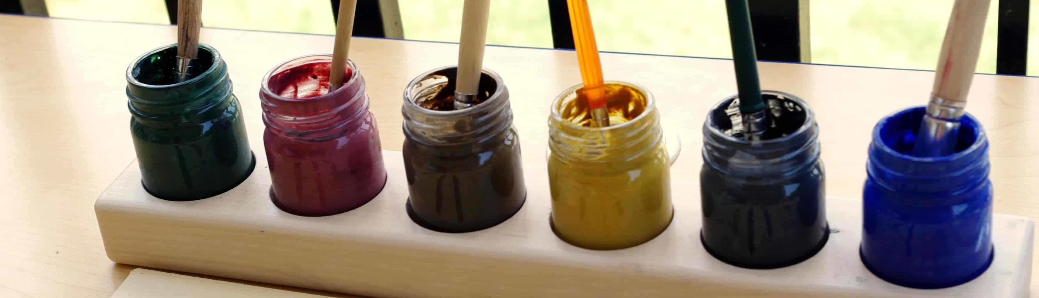 Make your very own paints from plants, berries, and powders! Fun Kids